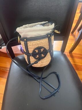 Tory Burch Navy-Trim Straw Bucket Crossbody
